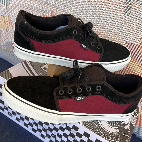 Vans WMNS Skate Chukka Low 
Port/Black
VN0A4BX402Y
Sneakers - athletic shoes - Picture 11 of 16